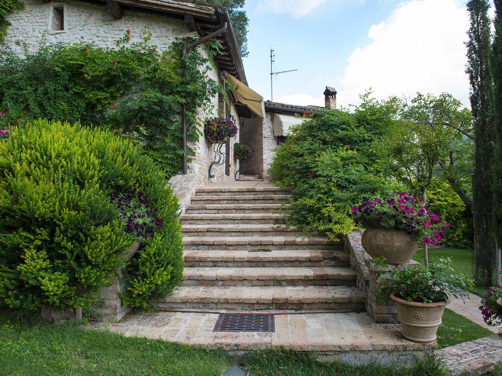 Apartamento Casa Dei Lecci Foligno Exterior foto
