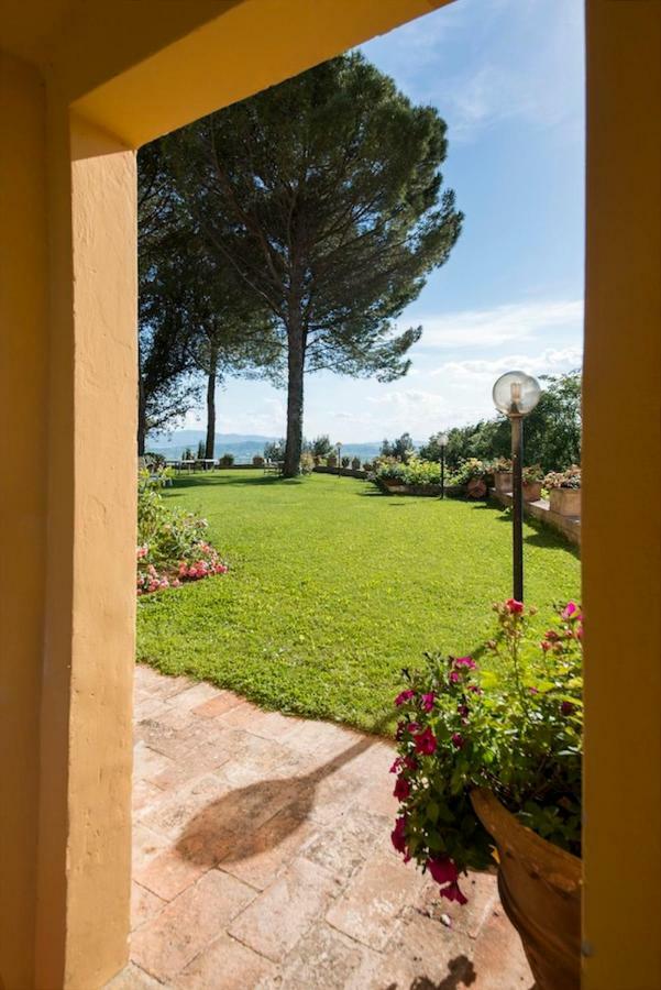 Apartamento Casa Dei Lecci Foligno Exterior foto